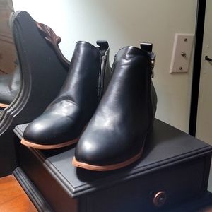 Womes Booties
